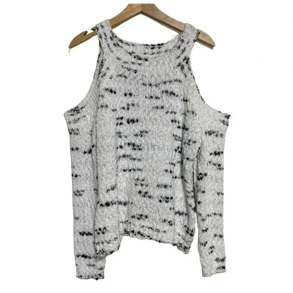 Design Lab Lord & Taylor L‎ white with black cold shoulder sweater - Picture 1 of 6